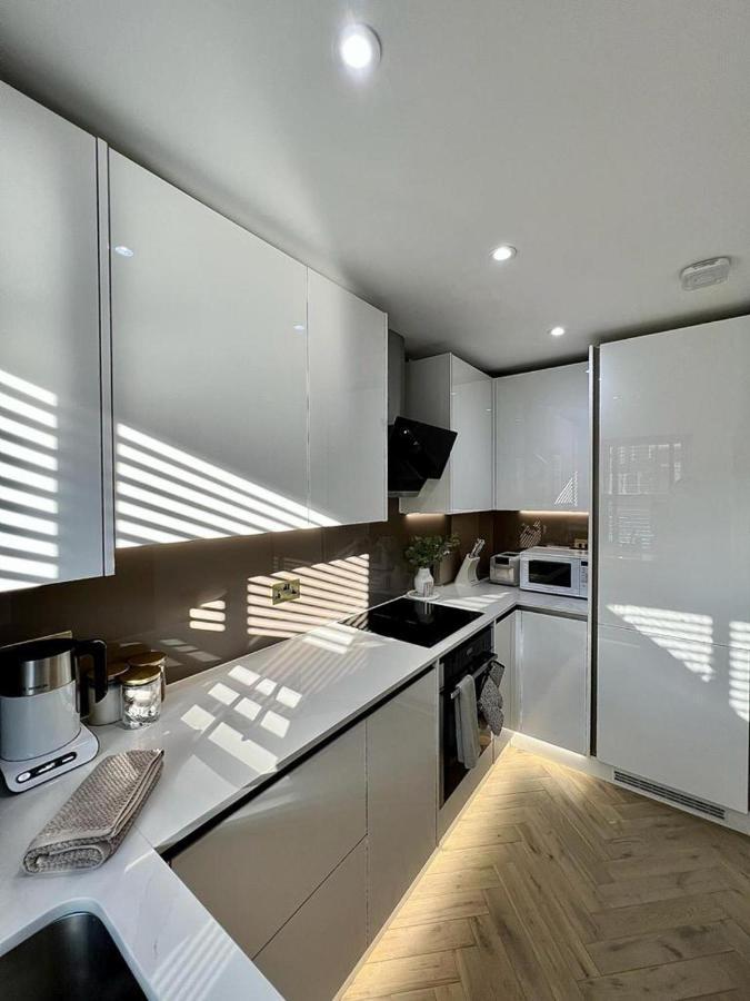 Charming 3-Bed House With 1 Parking Space Canterbury Dış mekan fotoğraf