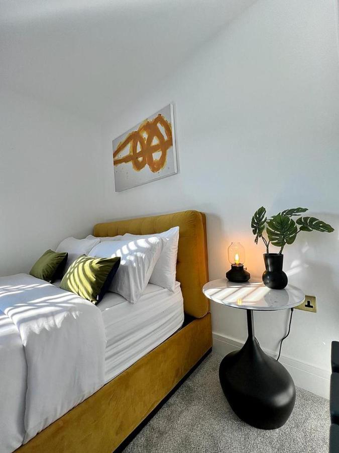 Charming 3-Bed House With 1 Parking Space Canterbury Dış mekan fotoğraf