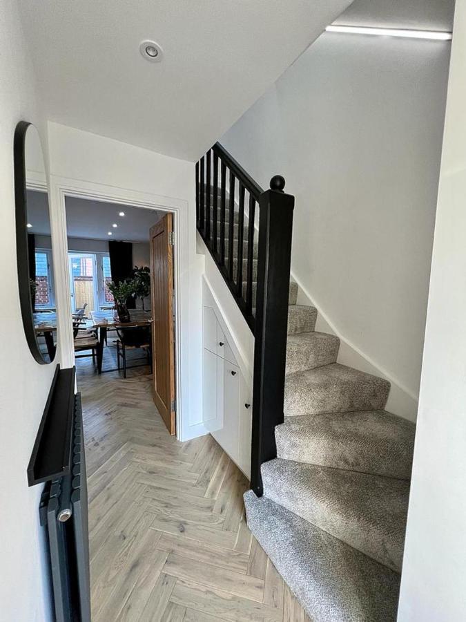 Charming 3-Bed House With 1 Parking Space Canterbury Dış mekan fotoğraf