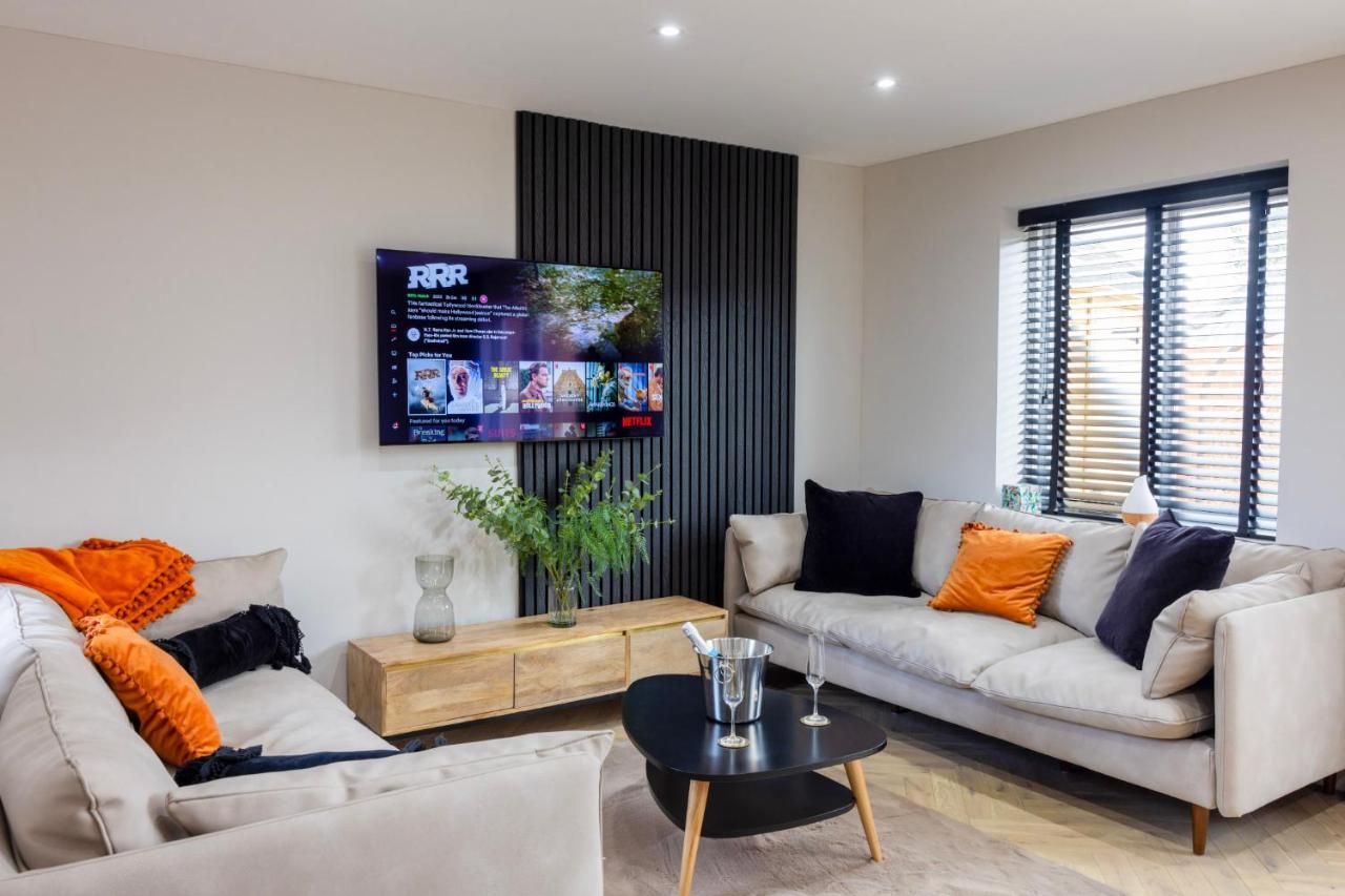Charming 3-Bed House With 1 Parking Space Canterbury Dış mekan fotoğraf